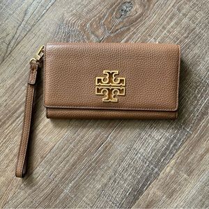 Tan Tory Burch Britten Smartphone Wallet